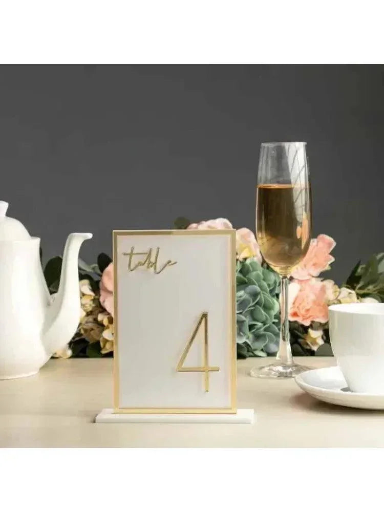 Tischnummern aus Acryl mit Ständern – ideal für Hochzeitsfeiern, Geburtstage, Jubiläen, Babypartys und Brautpartys – modern und schick