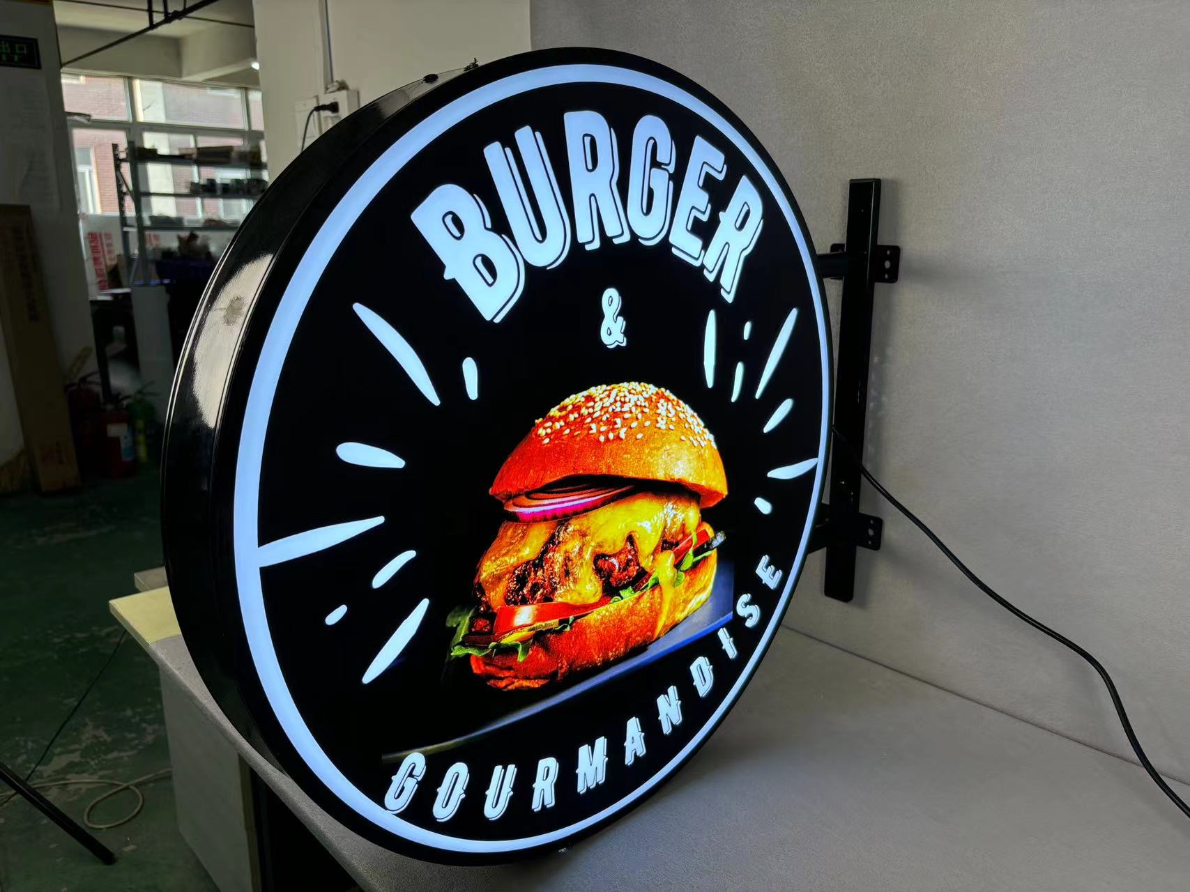 Customized Led Outside Light Boxes Outdoor Advertising Acrylic Round ...